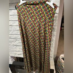 Lot of Lularoe skirts sizes small and xl